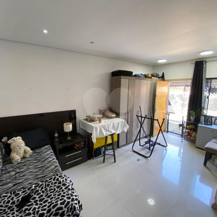 Casa à venda com 2 suítes no condomínio Pila, São Paulo - SP