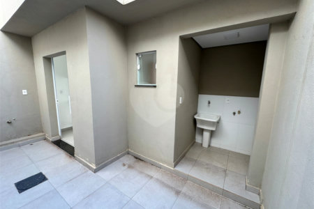 Sobrado à venda com 2 quartos em Vila Progresso, Itapetininga, SP