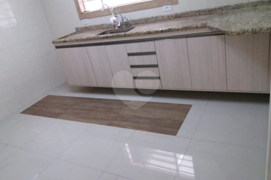 Sobrado à venda com 3 suítes em Tremembé, São Paulo, SP