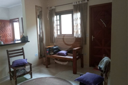 Casa à venda com 2 quartos em Jardim Savoy, Itanhaém, SP