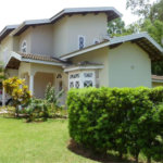 Casa à venda com 3 quartos, sendo 1 suíte, no condomínio Vivenda das Vinhas, Vinhedo - SP