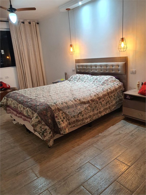 Sobrado à venda com 2 quartos, sendo 1 suíte, em Jardim Meliunas, São Paulo, SP