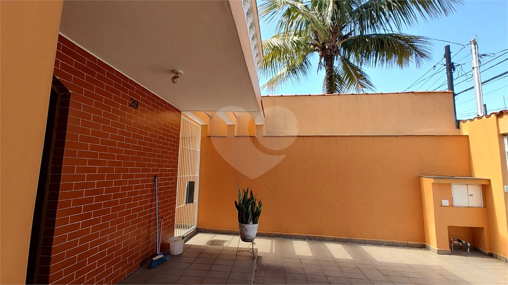 Sobrado à venda com 3 quartos, sendo 1 suíte,  em Artur Alvim, São Paulo, SP