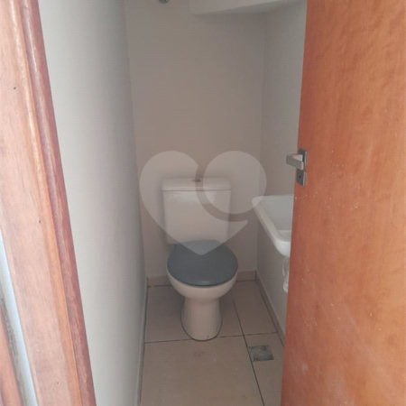 Sobrado à venda com 2 suítes em Jardim Nely, Indaiatuba, SP