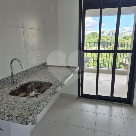 Apartamento à venda com 3 quartos, sendo 1 suíte, em Vila Anastácio, São Paulo, SP
