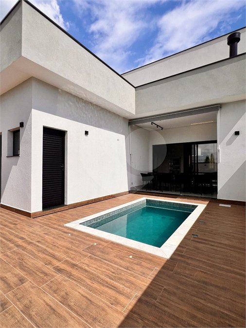 Casa à venda com 3 suítes no condomínio Residencial Mont'alcino, Valinhos - SP