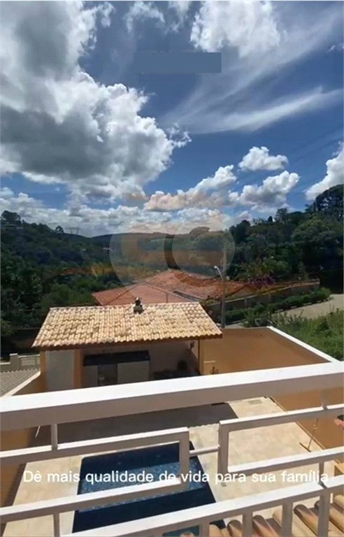 Casa à venda com 3 quartos, sendo 1 suíte, no condomínio Mirante da Mantiqueira, Mairiporã - SP