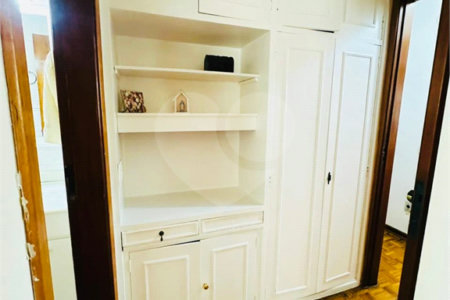 Apartamento à venda ou para alugar com 4 quartos, sendo 1 suíte, em Itaim Bibi, São Paulo, SP
