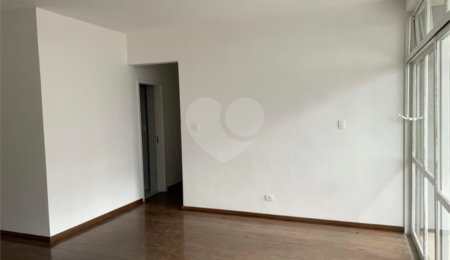 Apartamento à venda com 3 quartos, sendo 1 suíte,  em Jardim Paulista, São Paulo, SP