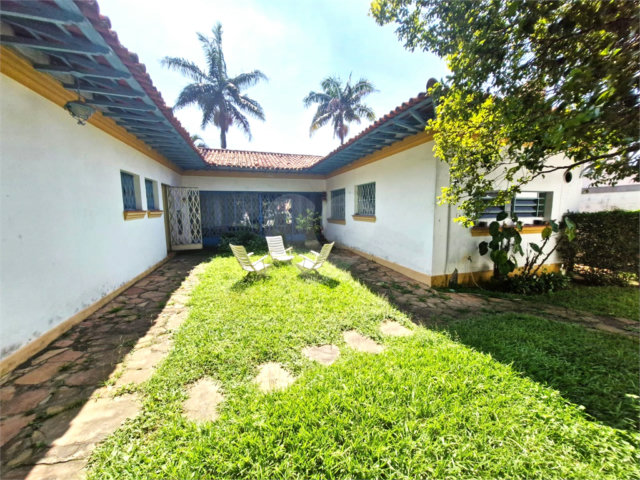 Casa Térrea à venda com 5 quartos em Jardim Petrópolis, São Paulo, SP