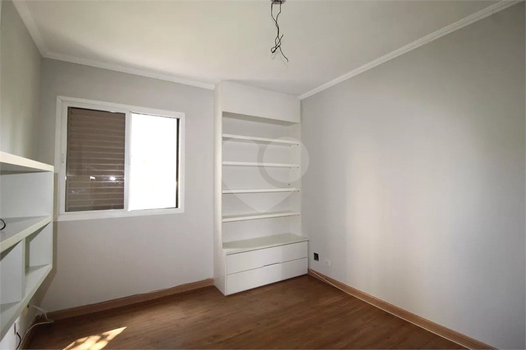 Apartamento à venda com 3 quartos, sendo 1 suíte,  em Vila Uberabinha, São Paulo, SP