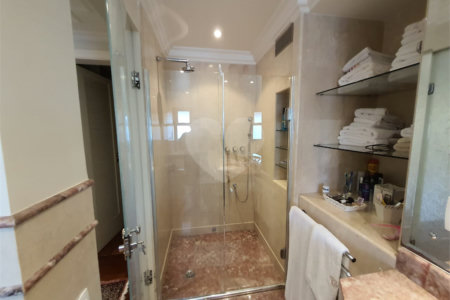 Apartamento à venda com 4 suítes em Vila Andrade, São Paulo, SP