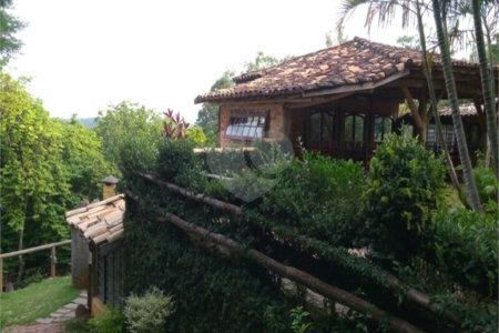 Chácara à venda ou para alugar com 2 quartos em Bosque, Vinhedo, SP