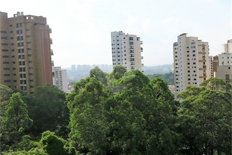 Apartamento à venda ou para alugar com 3 suítes em Morumbi, São Paulo, SP