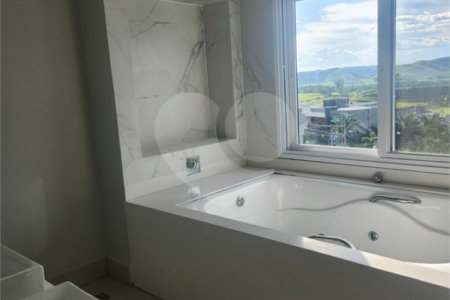 Casa à venda ou para alugar com 4 suítes no condomínio Residencial Jaguary, São José dos Campos - SP