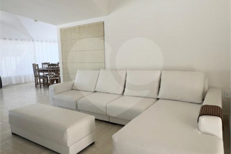 Casa à venda com 3 quartos, sendo 2 suítes, em Marina, Armação dos Búzios, RJ