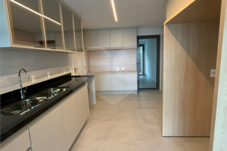Apartamento para alugar com 4 suítes em Jardim Fonte do Morumbi, São Paulo, SP