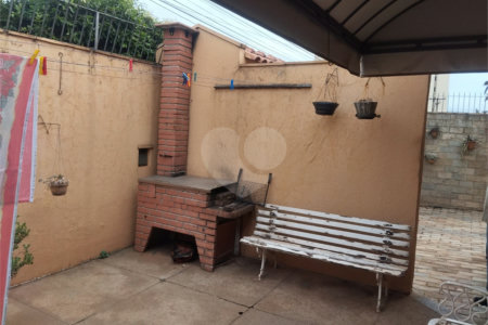 Sobrado à venda com 3 quartos, sendo 1 suíte, em Jardim Nova América, Araraquara, SP