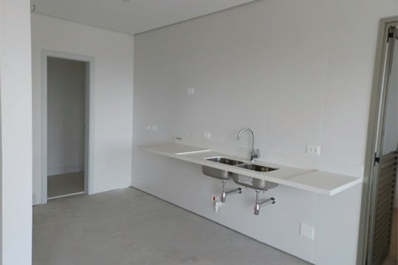 Apartamento à venda com 4 suítes em Real Parque, São Paulo, SP