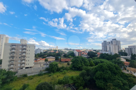Apartamento à venda com 3 quartos, sendo 1 suíte,  em Jardim Refúgio, Sorocaba, SP