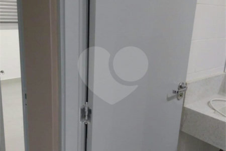 Apartamento à venda com 4 quartos, sendo 1 suíte, em Parque Industrial, São José dos Campos, SP