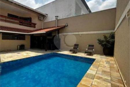 Sobrado à venda ou para alugar com 3 quartos, sendo 1 suíte,  em Independência, São Bernardo do Campo, SP
