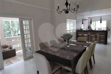 Casa à venda ou para alugar com 3 suítes no condomínio Vinhas da Vista Alegre - Lado Café, Vinhedo - SP