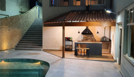 Casa à venda com 4 quartos, sendo 3 suítes, em Jardim Prudência, São Paulo, SP