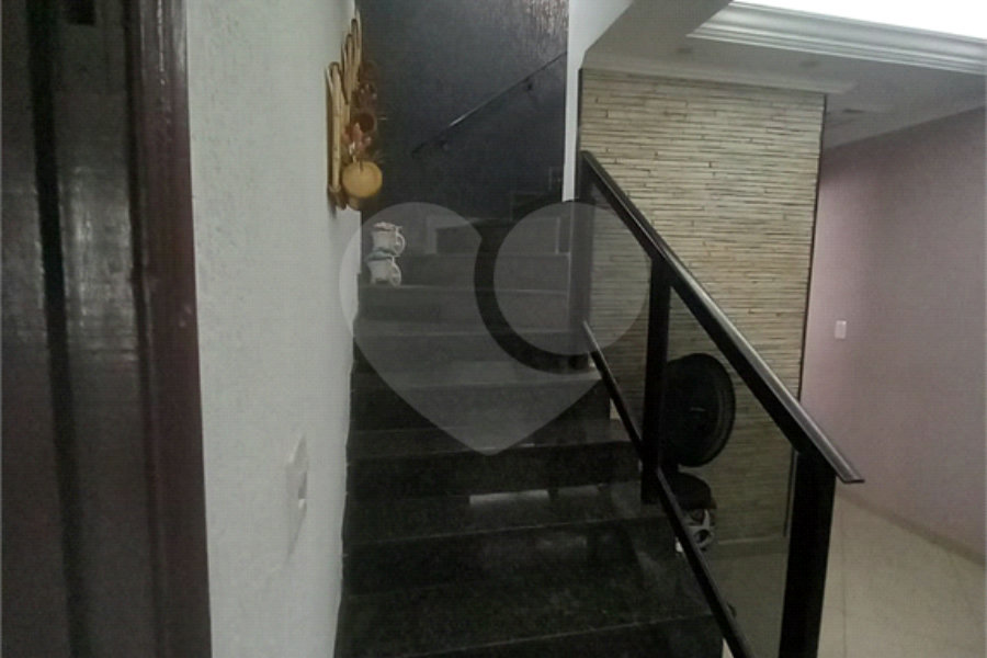 Sobrado à venda com 3 quartos, sendo 1 suíte, em Vila Guilherme, São Paulo, SP