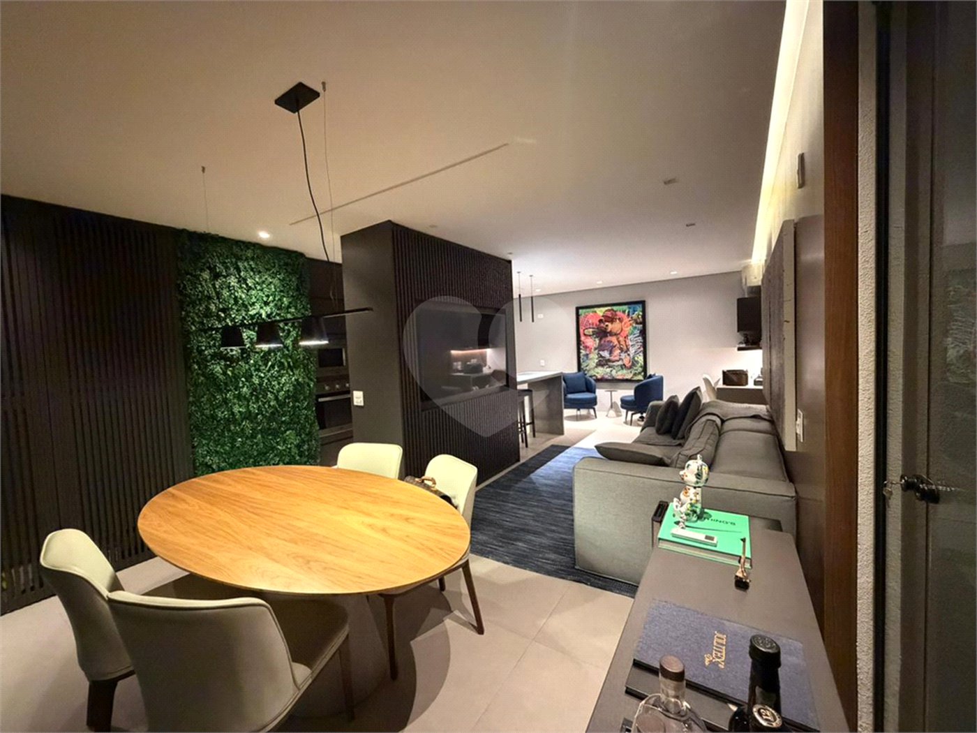 Apartamento à venda com 4 quartos, sendo 1 suíte, em Cerqueira César, São Paulo, SP