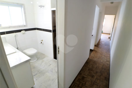 Sobrado à venda com 3 quartos, sendo 1 suíte,  em Vila Mazzei, São Paulo, SP