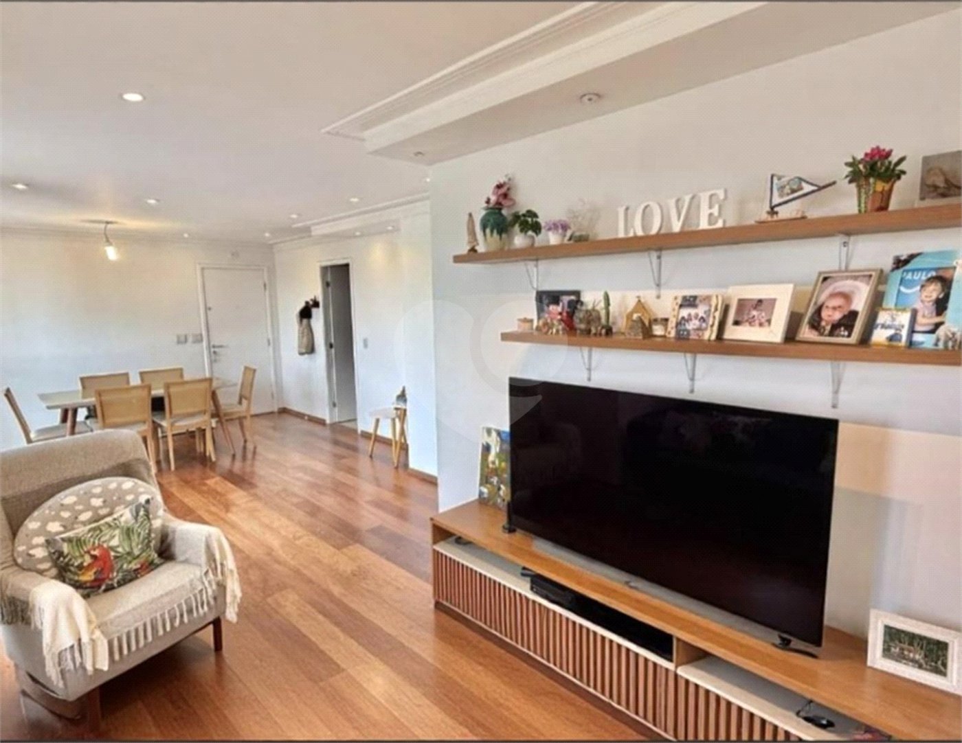 Apartamento à venda com 3 quartos, sendo 1 suíte, em Alto da Boa Vista, São Paulo, SP