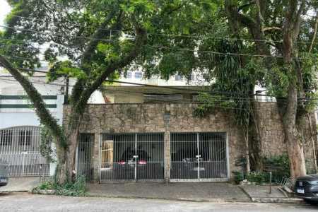 Casa à venda com 4 quartos, sendo 1 suíte, em Jardim das Vertentes, São Paulo, SP
