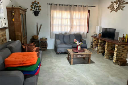Chácara à venda com 4 quartos em Retiro, São Pedro da Aldeia, RJ