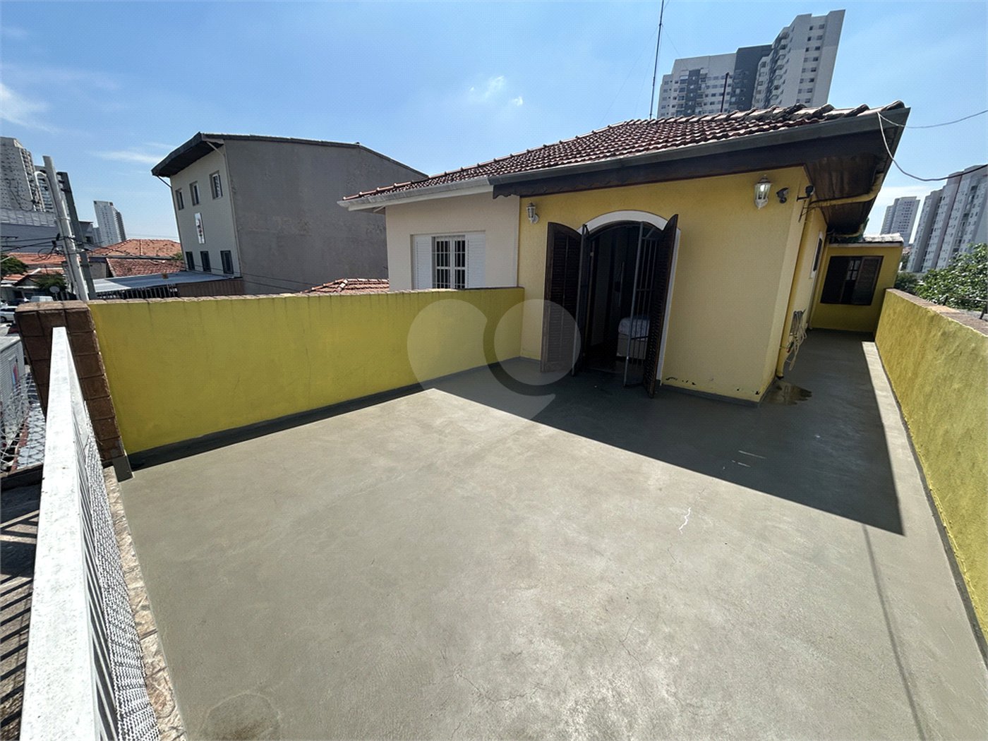 Sobrado à venda com 3 quartos em Jardim Santo Antoninho, São Paulo, SP