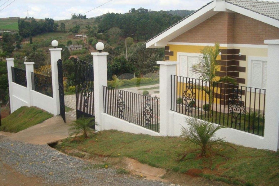 Casa à venda com 4 quartos, sendo 3 suítes, em Recreio Campo Verde, Ibiúna, SP