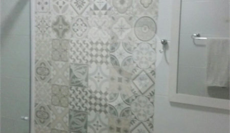Terreno em condomínio à venda com 5 quartos, sendo 4 suítes,  em Caravelas, Armação dos Búzios, RJ