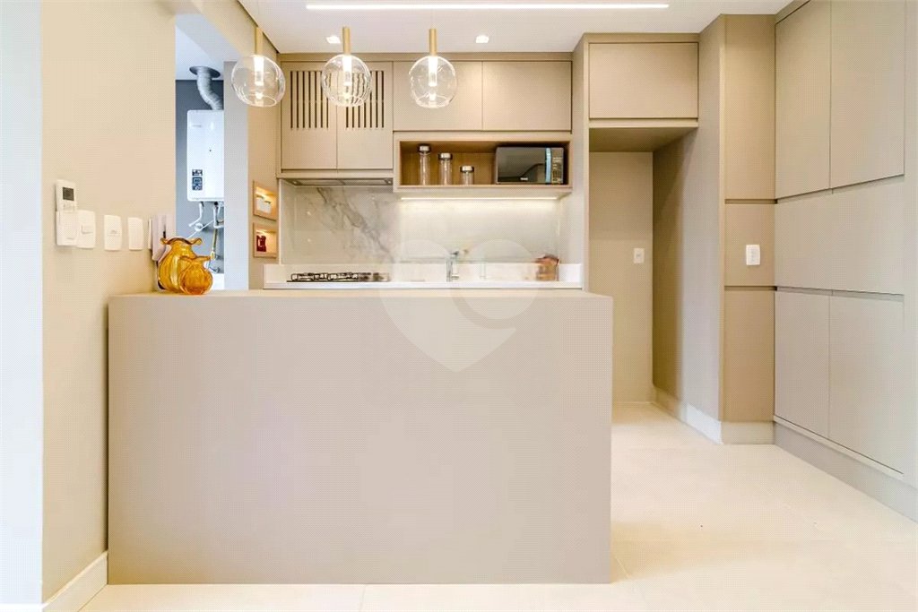 Apartamento à venda com 2 quartos, sendo 1 suíte, em Pinheiros, São Paulo, SP