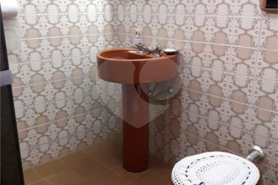 Casa à venda com 4 quartos, sendo 1 suíte, em Santana, São Paulo, SP