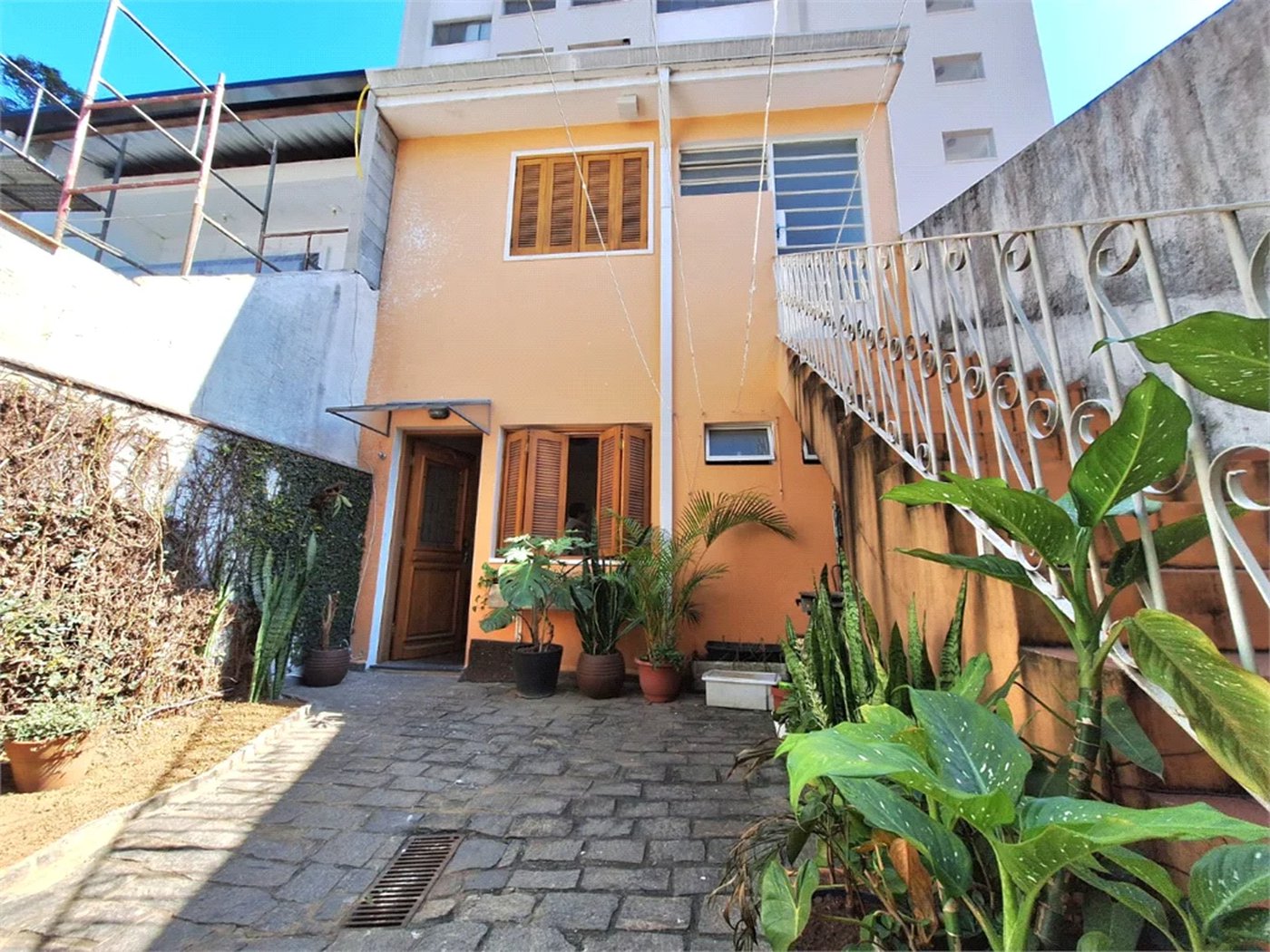 Casa à venda com 5 quartos, sendo 3 suítes, em Brooklin Paulista, São Paulo, SP