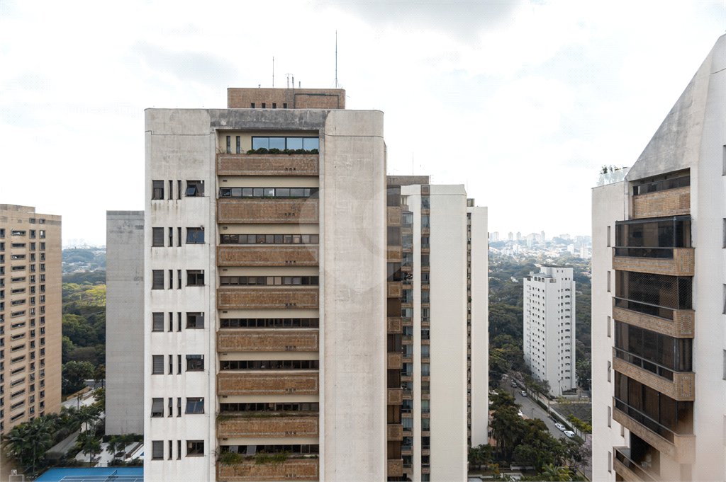 Duplex à venda com 6 quartos, sendo 4 suítes, em Alto de Pinheiros, São Paulo, SP