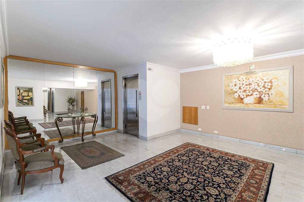 Apartamento à venda com 4 quartos, sendo 2 suítes,  em Bela Vista, São Paulo, SP