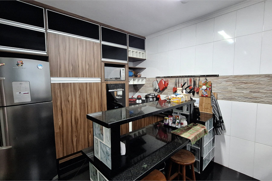 Sobrado à venda com 4 quartos, sendo 1 suíte, em Tremembé, São Paulo, SP