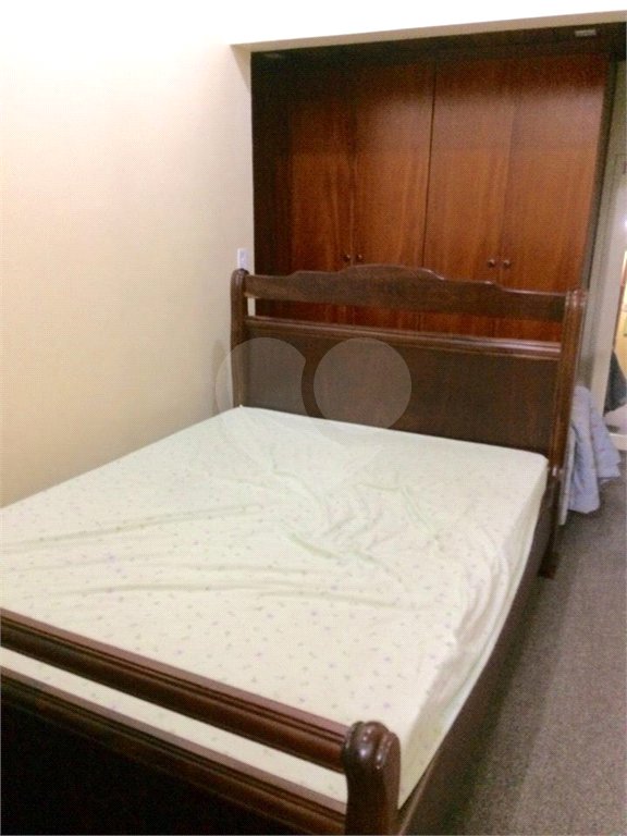 Sobrado à venda com 4 quartos, sendo 1 suíte, em Jardim Pinheiros, São Paulo, SP