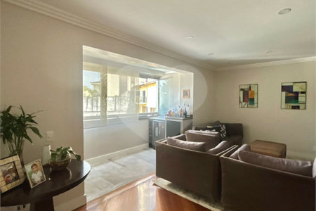 Apartamento à venda com 3 quartos, sendo 1 suíte,  em Jardim São Paulo(zona Norte), São Paulo, SP