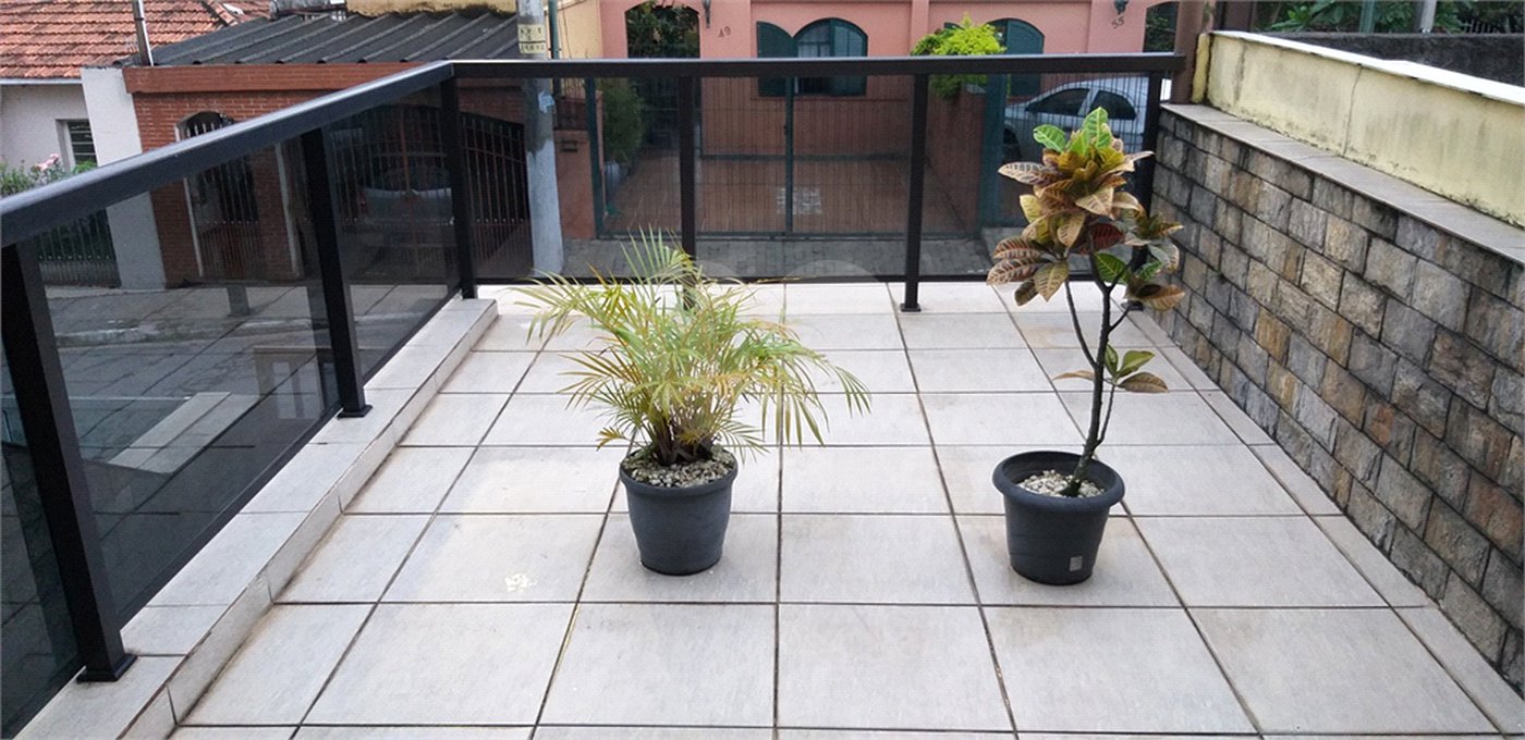 Sobrado à venda com 3 quartos em Vila Irmãos Arnoni, São Paulo, SP