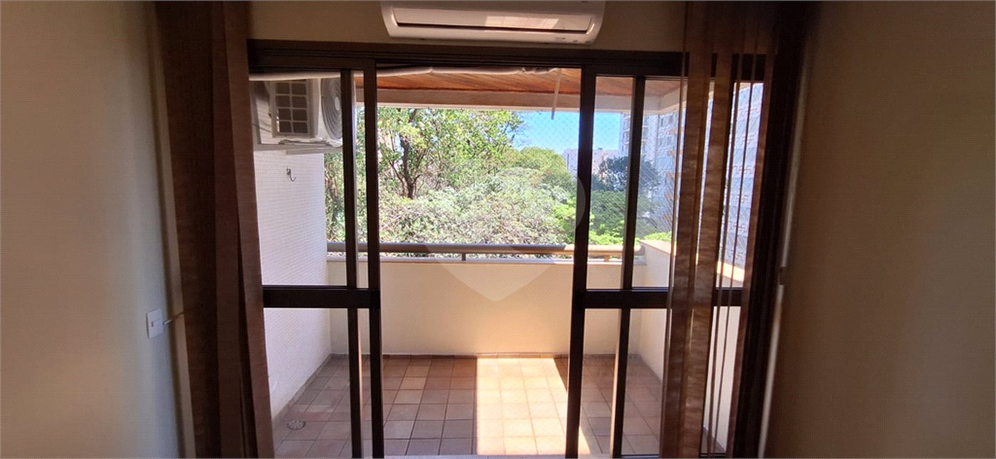 Apartamento à venda com 3 quartos, sendo 1 suíte,  no Centro, Ribeirão Preto, SP