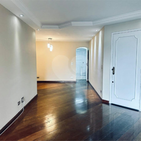 Apartamento à venda com 3 quartos, sendo 1 suíte, em Alto da Boa Vista, São Paulo, SP