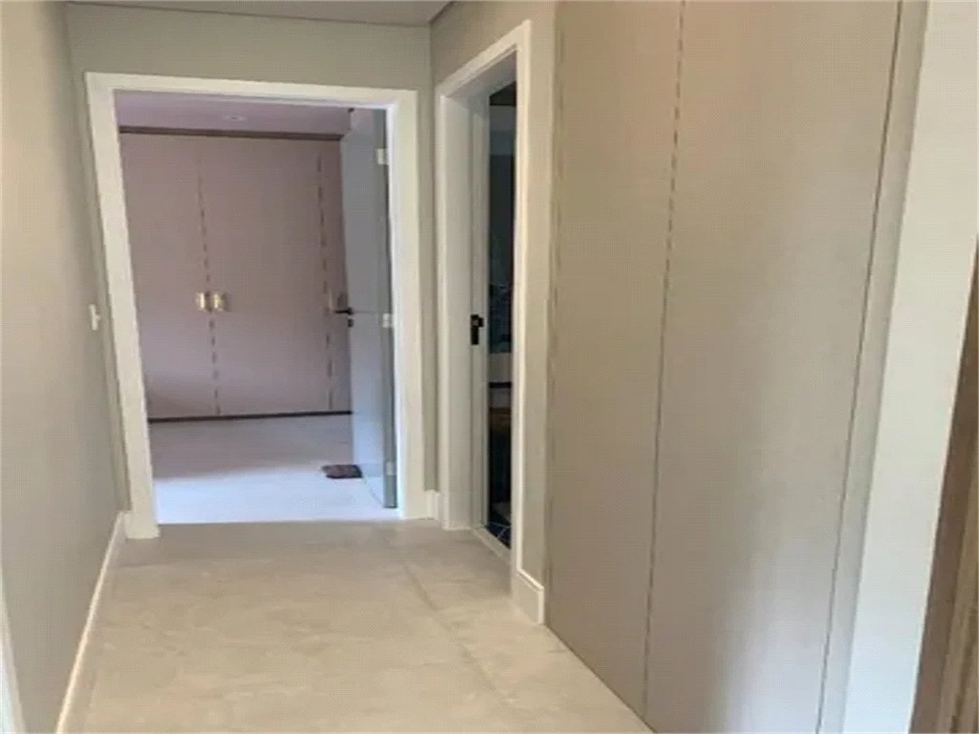 Apartamento à venda com 3 quartos, sendo 1 suíte, em Cidade São Francisco, São Paulo, SP