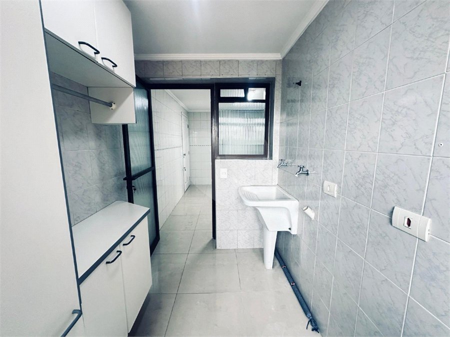 Apartamento à venda com 3 quartos, sendo 1 suíte, em Alto da Boa Vista, São Paulo, SP